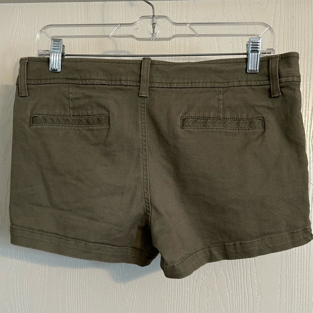 Market & Spruce | Khaki Women's Cargo Shorts | Size 6 - Picture 3 of 7